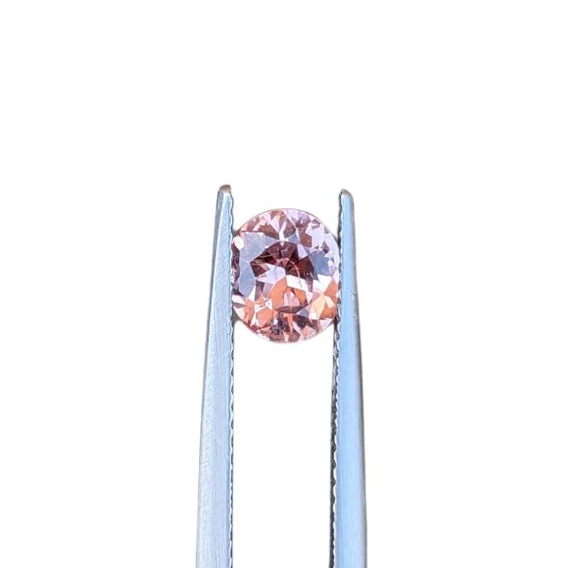 0.99ct peach oval spinel