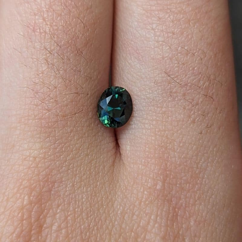 1.18ct nigerian oval teal parti sapphire